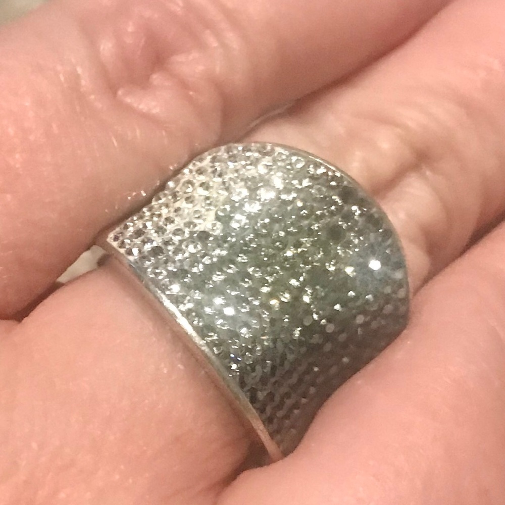 Fashion Black and Clear Crystal ombré Ring